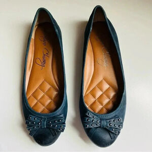 Arturo Chiang Navy Blue Studded Bow Leather Flats